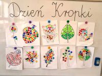 Prace uczniów na wystawie