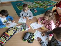 Dzieci podczas zajęć