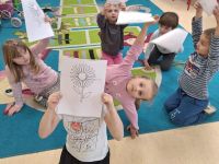 Przedszkolaki podczas zajęć