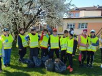 Uczniowie biorący udział w akcji