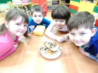 Gofry i muffinki też mają swoje święto...