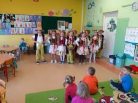 Wieziemy tu kogucika...