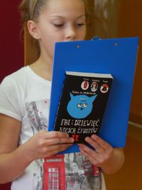 Z książką za pan brat